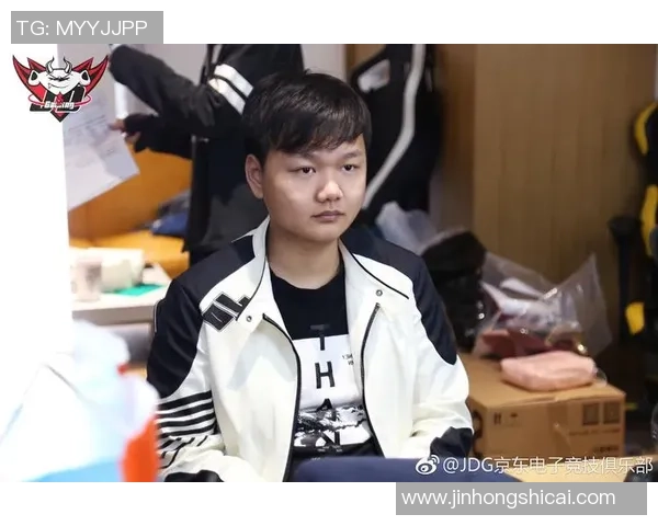 英雄联盟战术解析：深入探讨JDG战队的进攻策略与执行细节